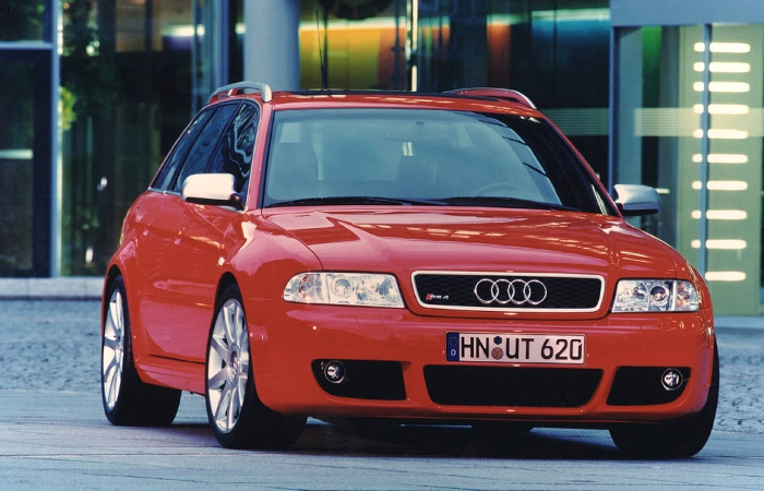 2000 AUDI RS4
