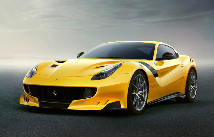 Plus de photo de la FERRARI F12 TDF