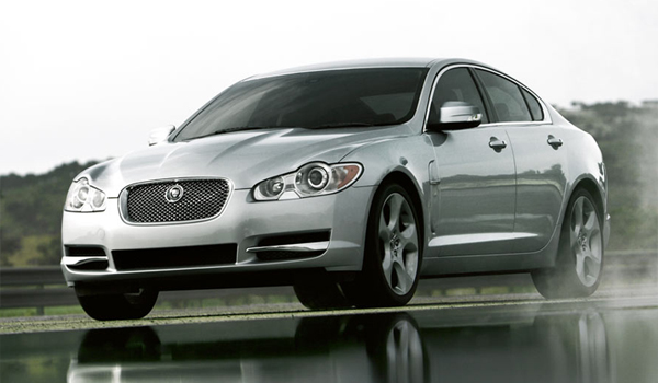 Plus de photo de la JAGUAR XF 4.2 V8 SC (SuperCharged)