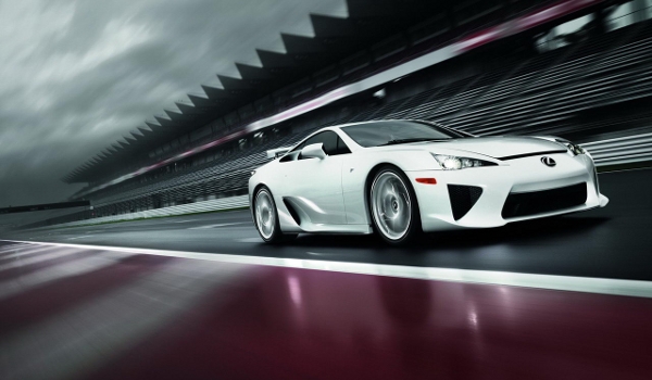 Plus de photo de la LEXUS LFA
