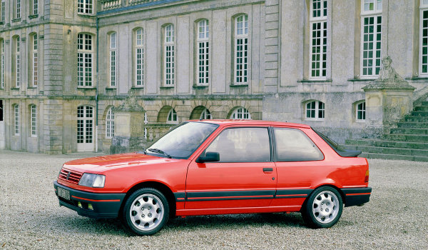 Plus de photo de la PEUGEOT 309 GTI