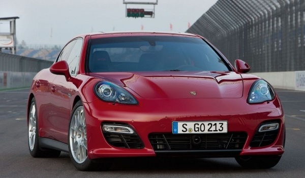 Plus de photo de la PORSCHE Panamera GTS